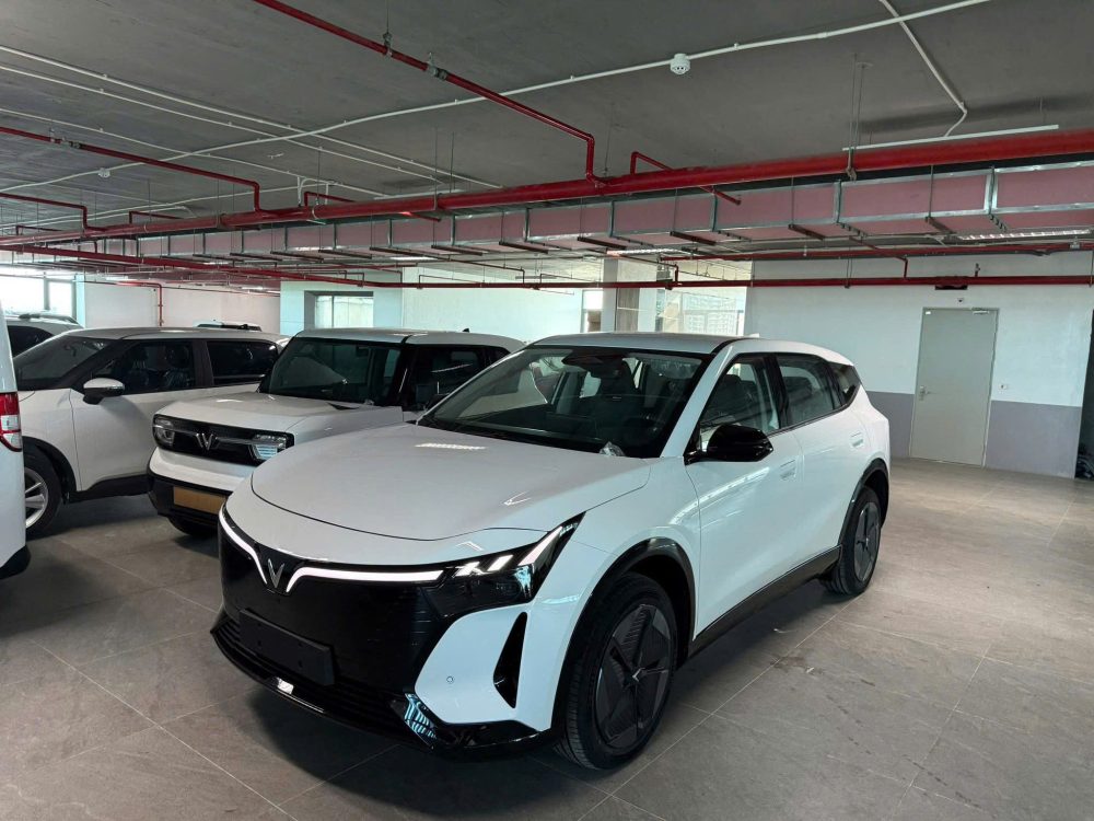 Đánh giá xe VinFast VF 8 Hình ảnh đánh giá ngoại thất phía trước