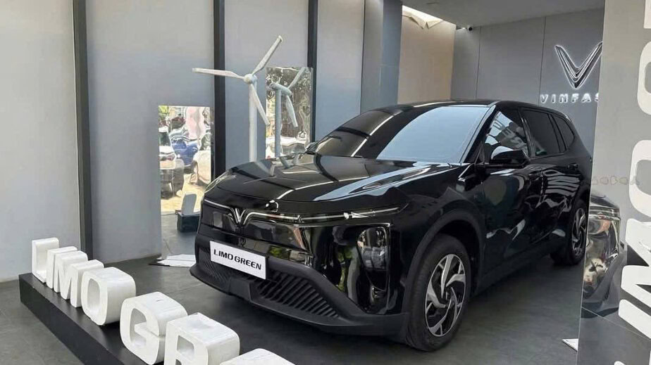 Đánh giá phần đầu xe VinFast Limo Green